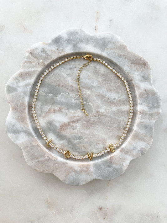 NECKLACE - LOVE (GOLD)