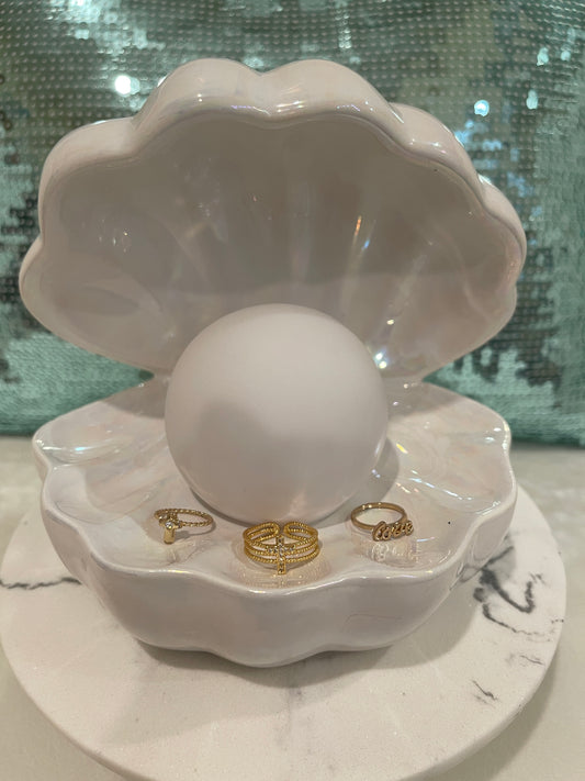 LOVE THE CROSS RINGS