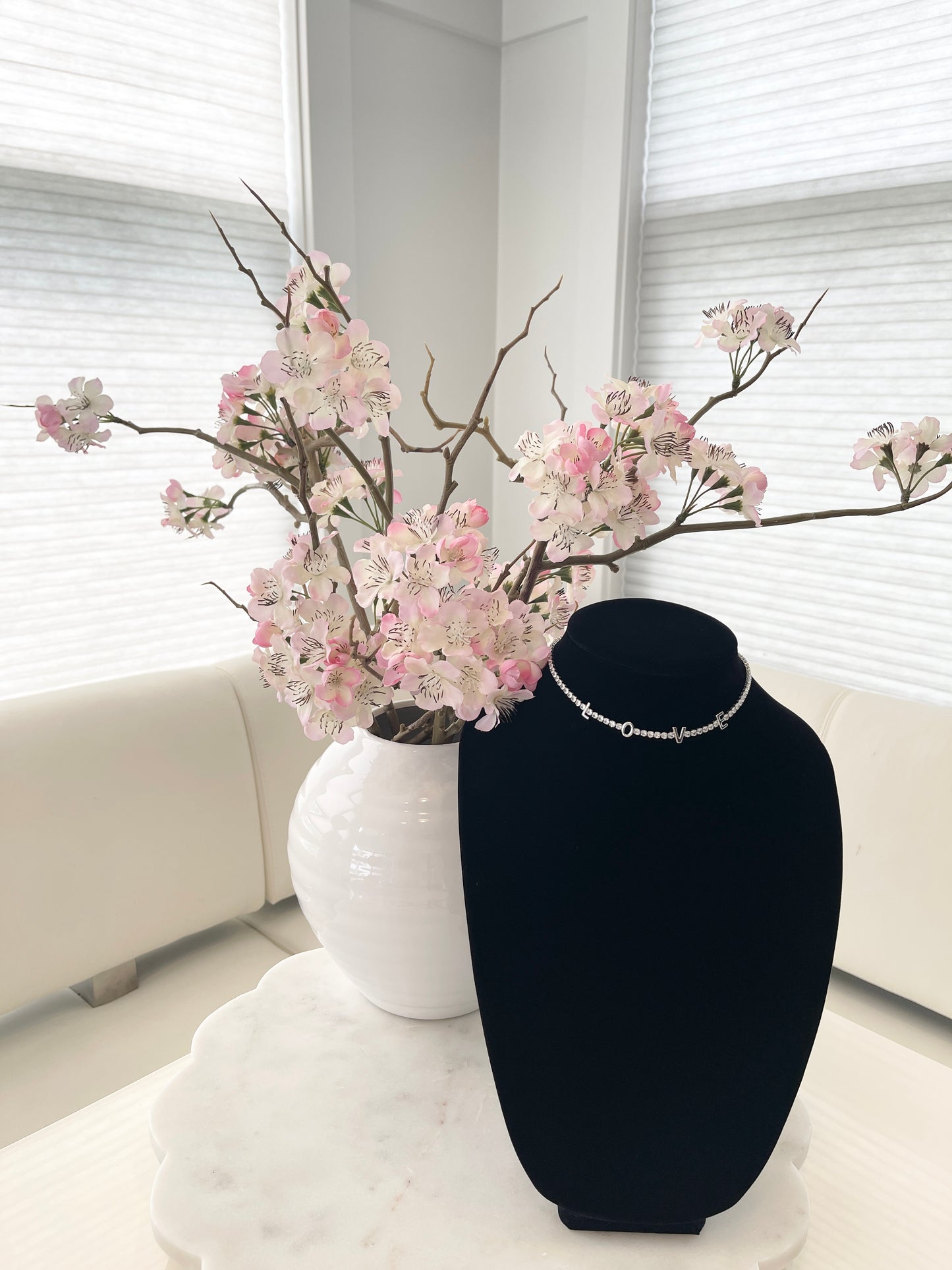 NECKLACE - LOVE (SILVER)