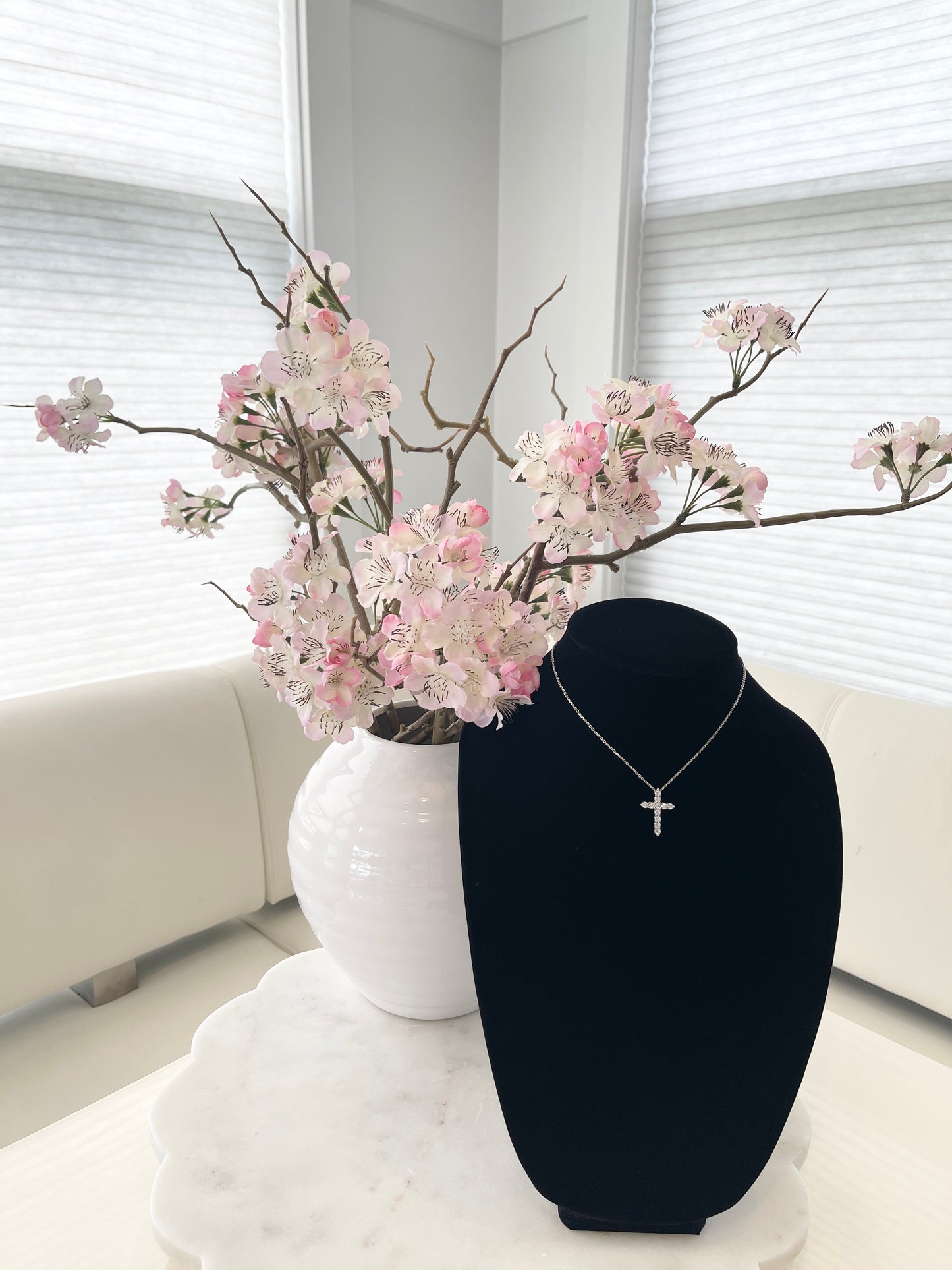 NECKLACE - CROSS (SILVER)